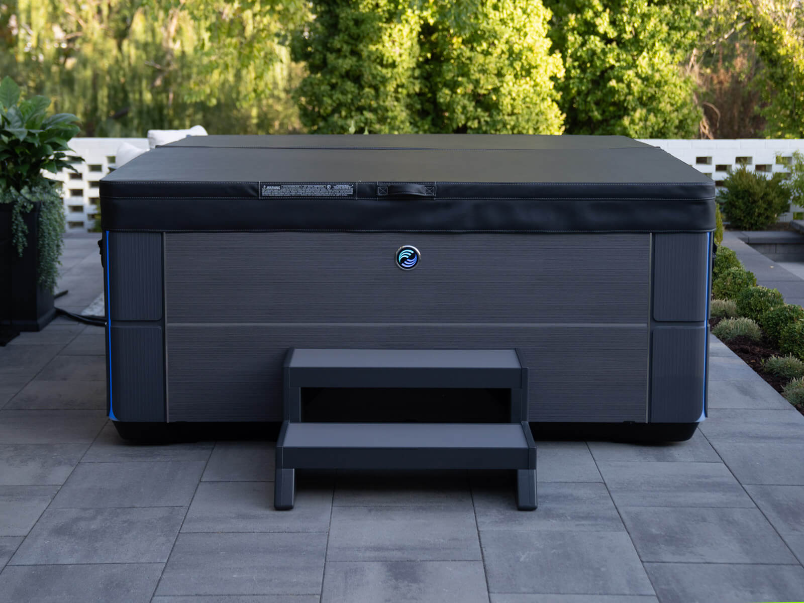 Jetsetter LX Hot Spring Spas HighLife® Collection black cover